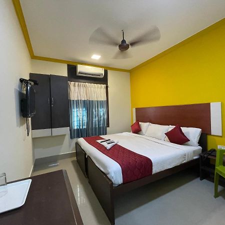 Skyry Hotels Adyar Chennai Exterior photo